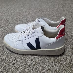 Veja V-10 Sneakers Nautico Pekin Size 8 ( Red, White, Blue) Leather Trainers